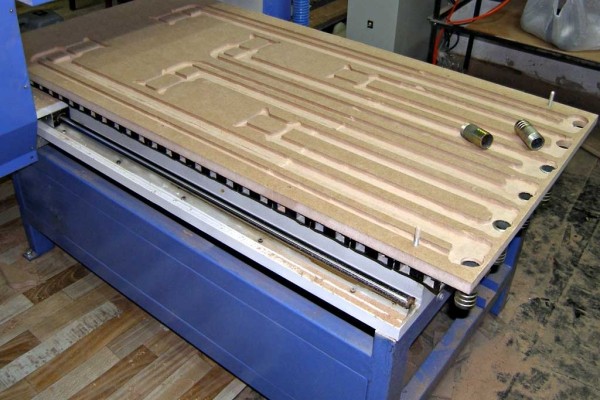 Нижний слой вакуумного стола